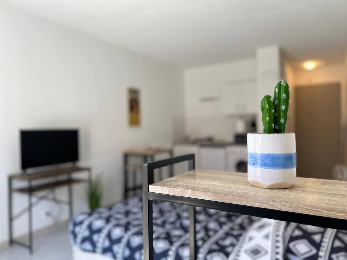 Studio Le 2, Free Parking, Free Wifi, Transports Apartment Nimes